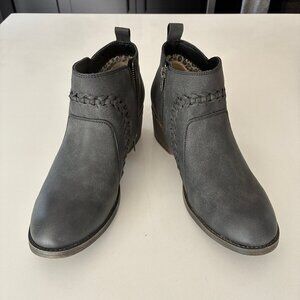 Billabong Take A Walk Ankle Boot